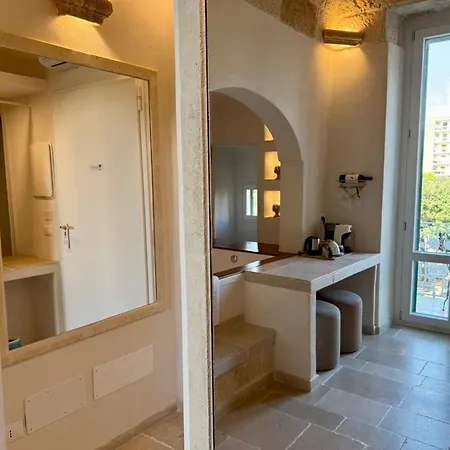 Vittorio Emanuele Charming 莫诺波利