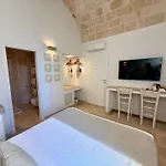 Vittorio Emanuele Charming Monopoli