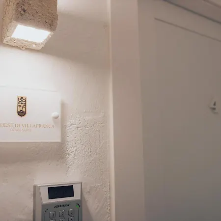 Vittorio Emanuele Charming モノーポリ