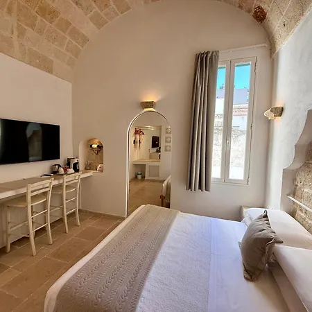 Vittorio Emanuele Charming