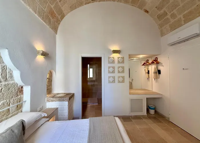 Vittorio Emanuele Charming Monopoli